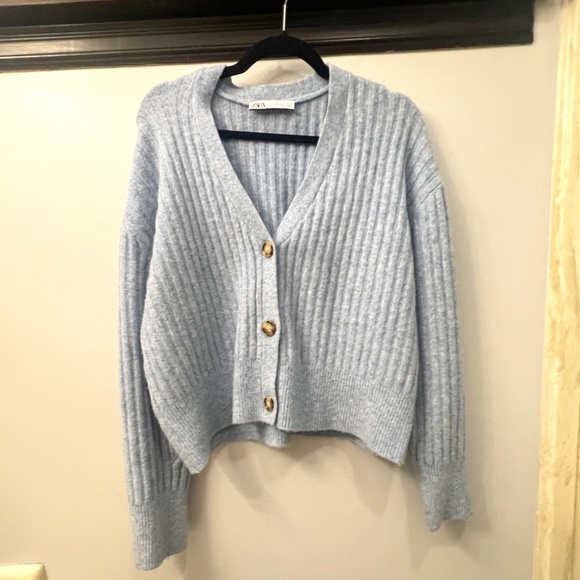 ZARA WOMEN’S CHUNKY-KNIT RIBBED CARDIGAN SWEATER, SIZE MEDIUML, LIGHT BLUE - Picture 1 of 8